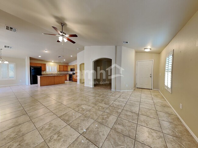 Building Photo - 16547 W Desert Bloom St