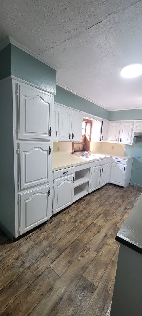Building Photo - Great 2 bedroom/2 bath two-story cabin!