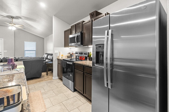 Building Photo - 9407 Ratliff Rdg