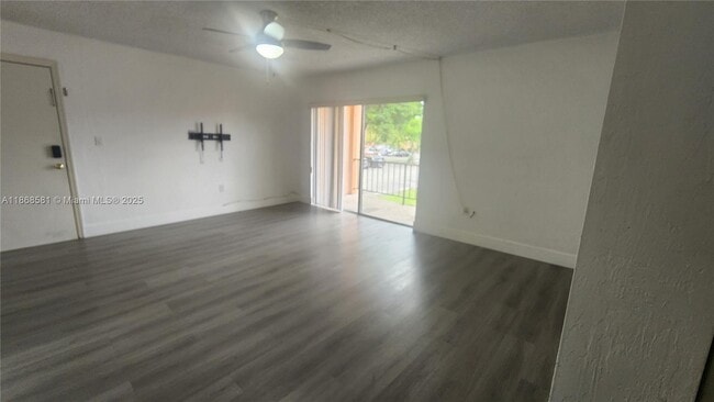 Building Photo - 7231 Miami Lakes Dr
