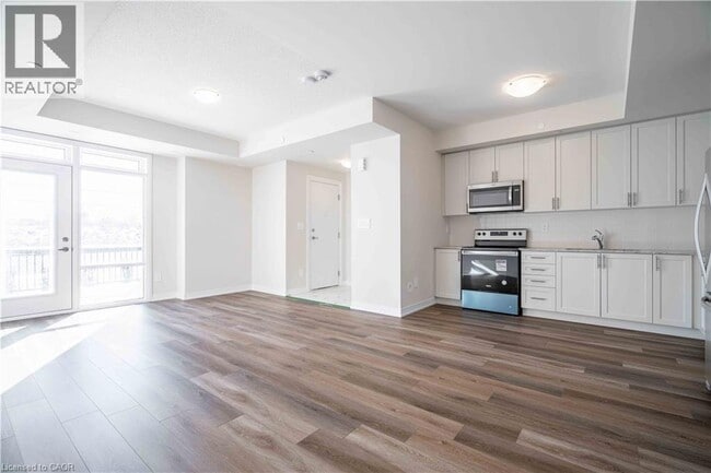 Building Photo - 1585 Rose Way