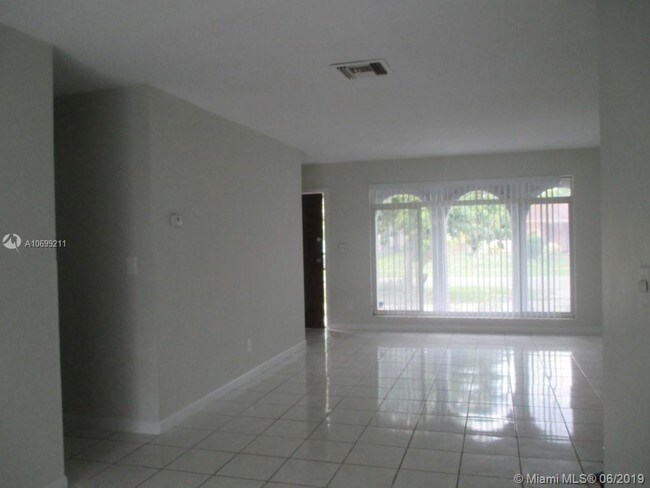 Building Photo - 5951 NW 18th Ct