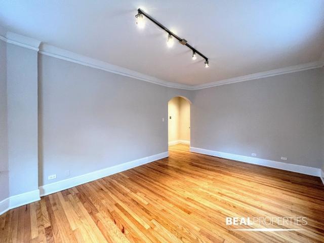 Foto del edificio - 2 bedroom in CHICAGO IL 60647