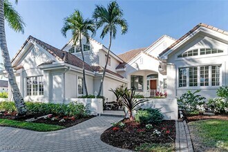 Building Photo - 2540 Half Moon Walk