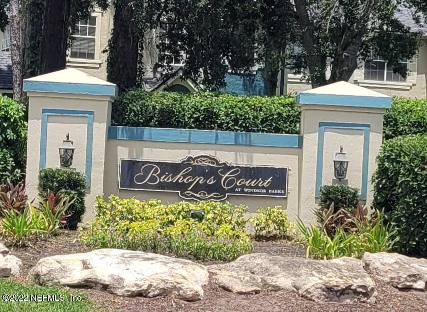 Primary Photo - 13700 Richmond Park Dr N