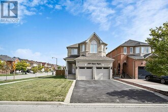 Building Photo - 6509 Valiant Heights