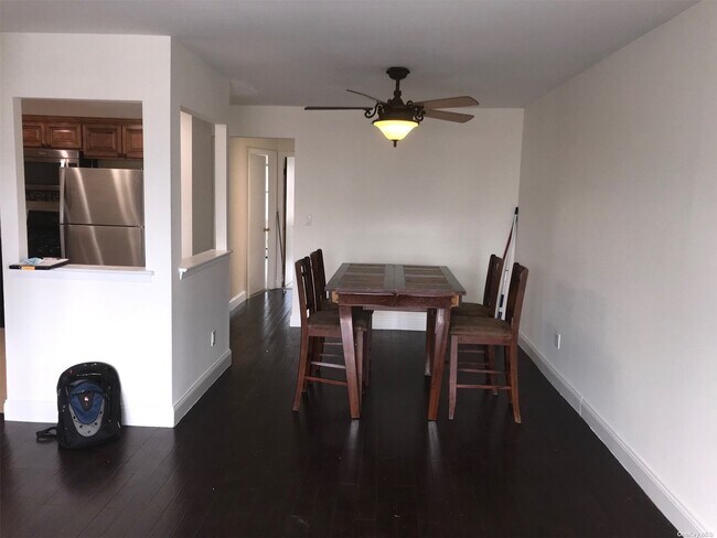 Foto del edificio - 144-30 26th Ave