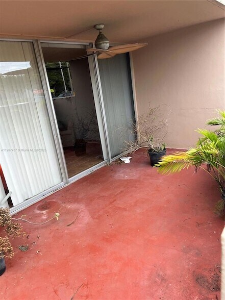 Foto del edificio - 10525 SW 112th Ave