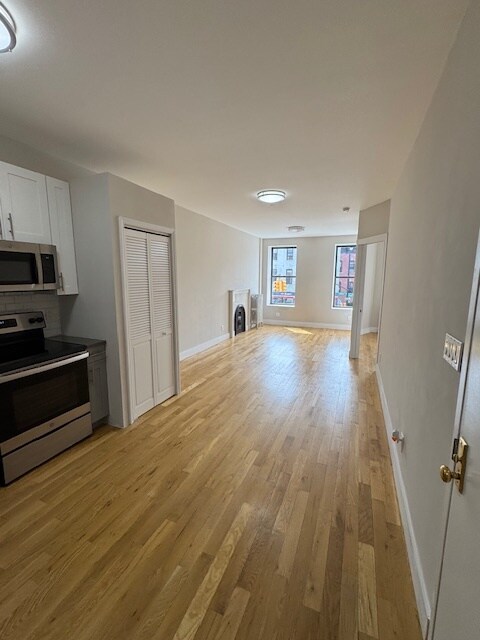 Foto del edificio - 303 Flatbush Ave