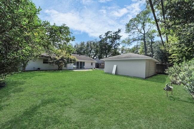 Foto del edificio - 7610 Highmeadow Dr