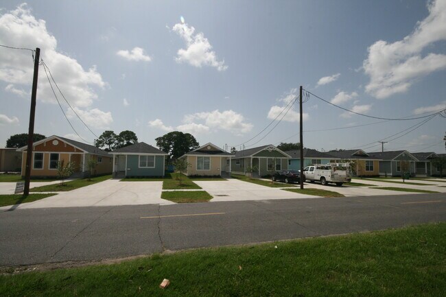 Foto del edificio - 1732 Huey P Long Ave