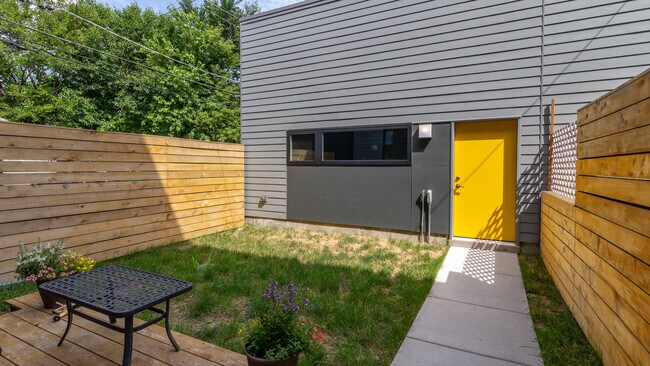 Foto del edificio - 208 Harrison St