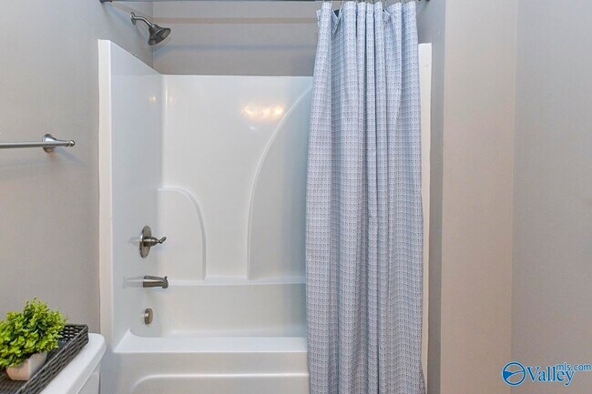 Foto del edificio - 465 Banyon Rd