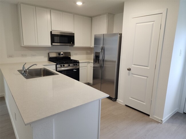 Building Photo - 21610 Cottonwood Mdws Trl