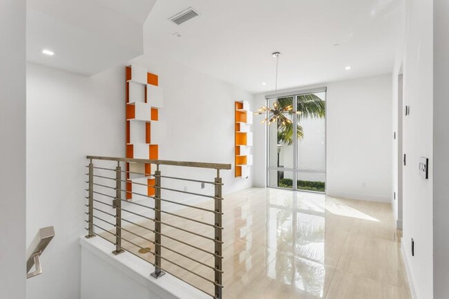 Foto del edificio - 4230 NW 17th Ave