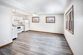 Building Photo - 809 Washington St