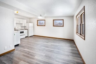 Building Photo - 809 Washington St