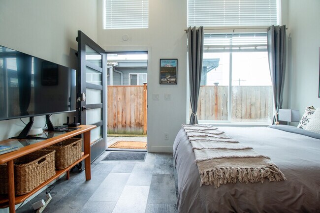 Foto del edificio - 3820 Fauntleroy Wy SW