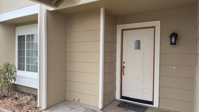 Foto del edificio - 4 Bedroom | 2.5 Bathroom | Single Family Home in Rosemont Available Now