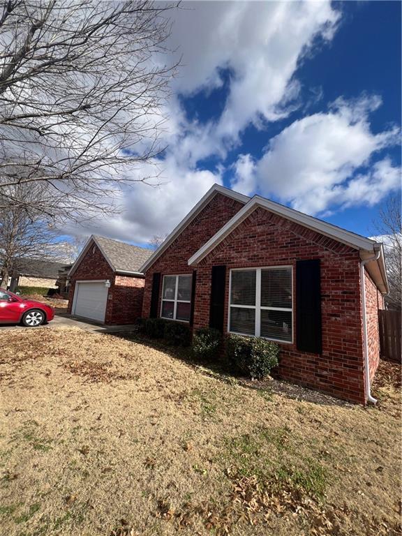 Foto del edificio - 2584 N Shadow Crest Dr