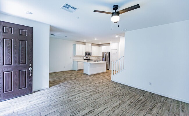 Building Photo - 3 Bedroom Townhome in Northwest Las Vegas