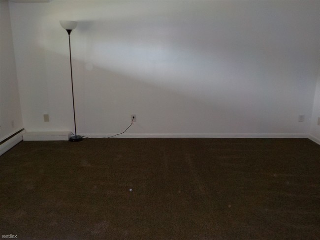 Building Photo - 1410 Lillian Dr