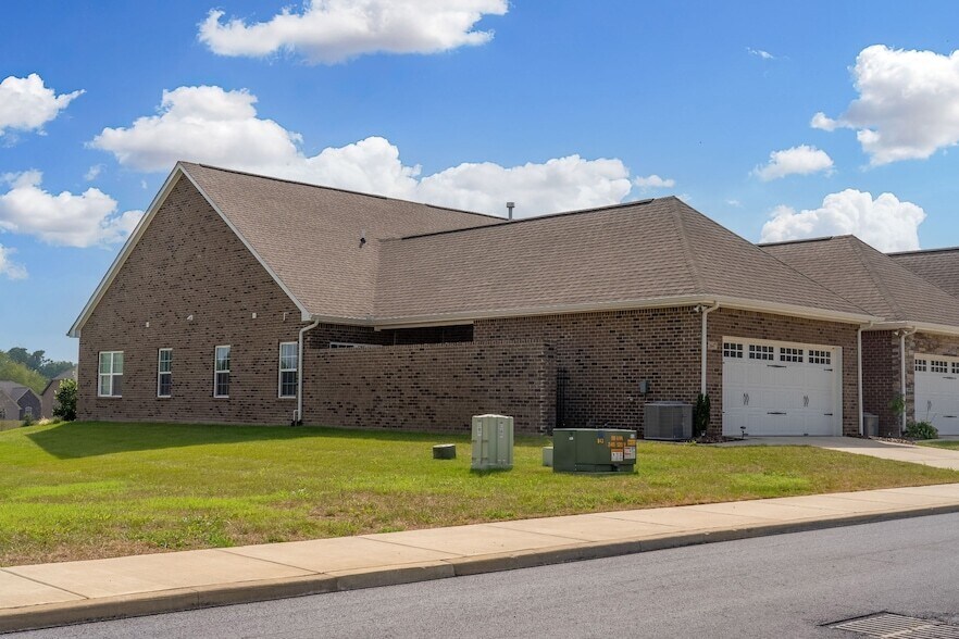 Foto principal - 1647 Foston Ln