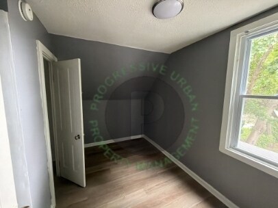 Foto del edificio - 4144 Hyde Ave