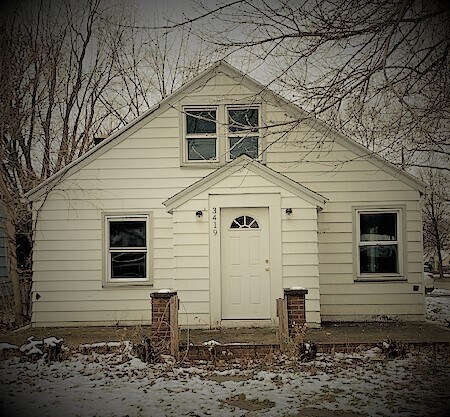 Building Photo - 3419 Dewey Ave