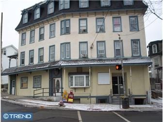 Building Photo - 225 W High St