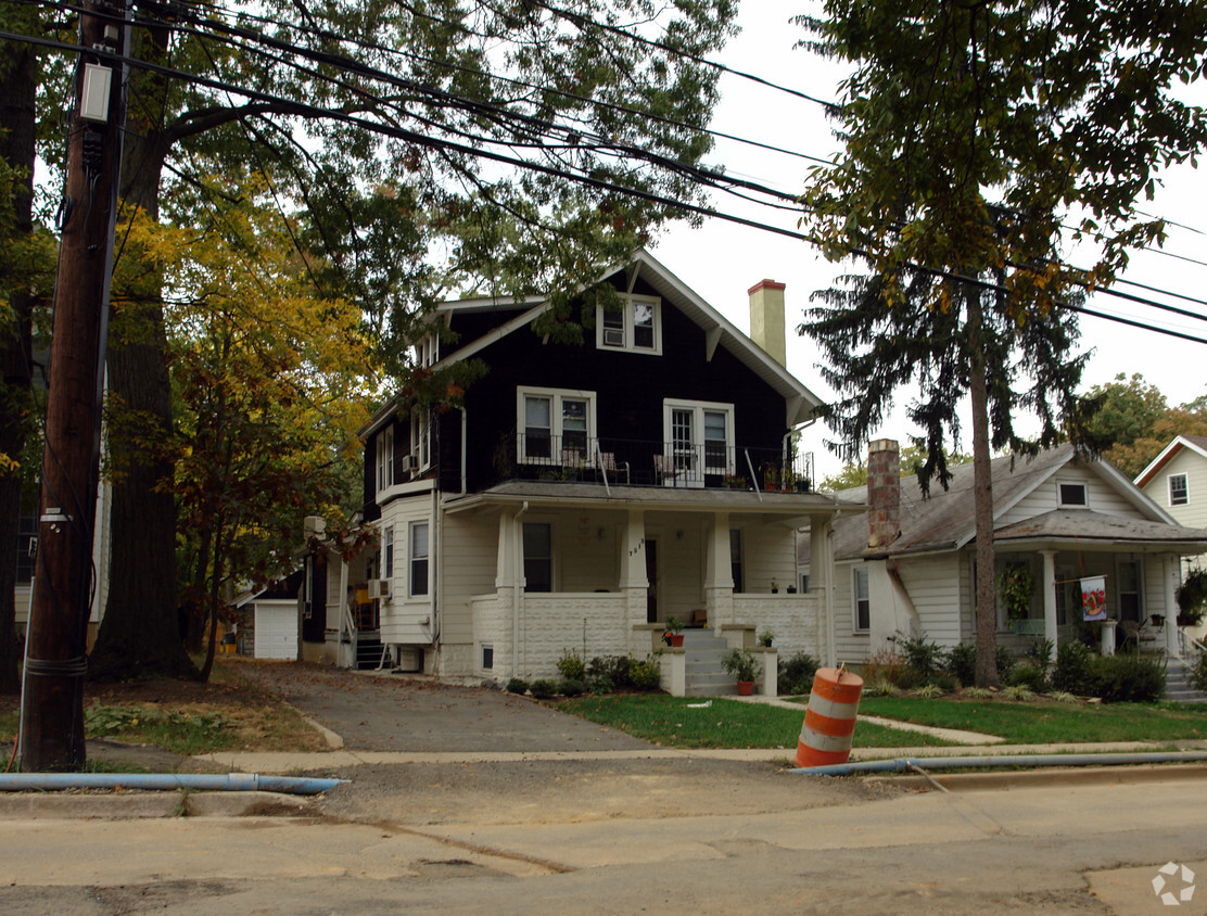 Primary Photo - 7313 Flower Ave