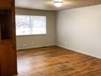 Primary Photo - 522 S Duncan Ave