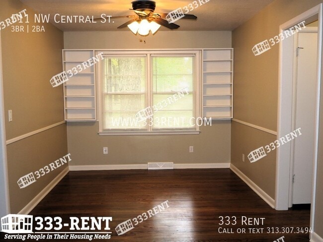 Building Photo - Outstanding home in Lee's Summit!