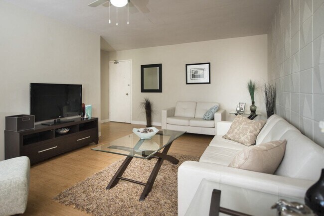 Salon - 1030 Brazier Street