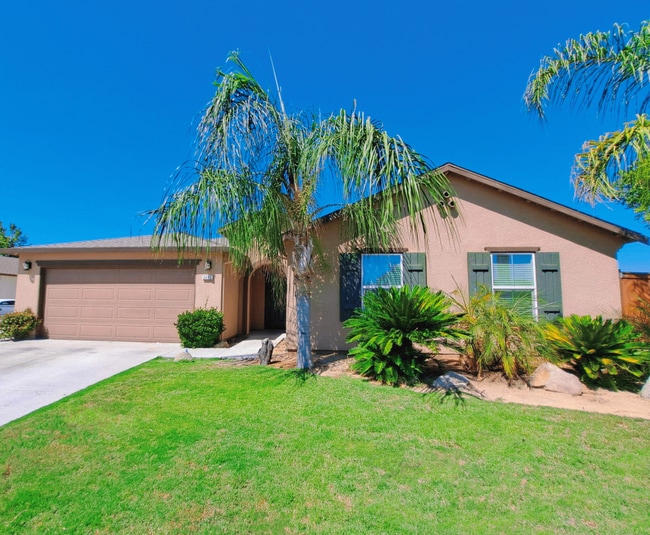 Building Photo - Stunning and Spacious - Don't Miss This Rental Home!