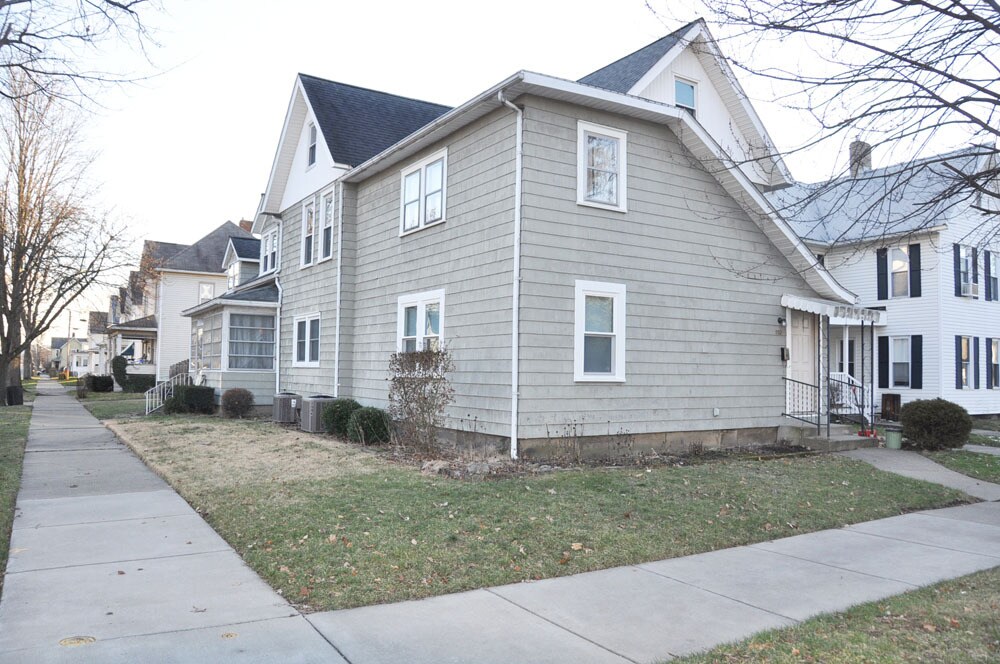 502 Fair Ave NW Unit No 3, New Philadelphia, OH 44663 Apartments in