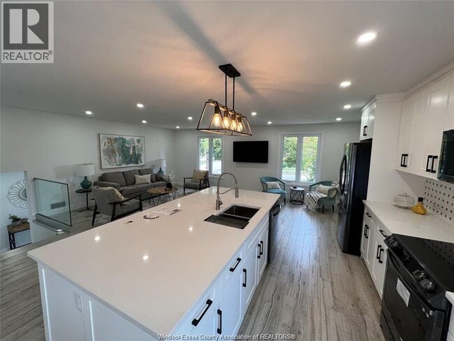 Building Photo - 511 Gauthier Dr