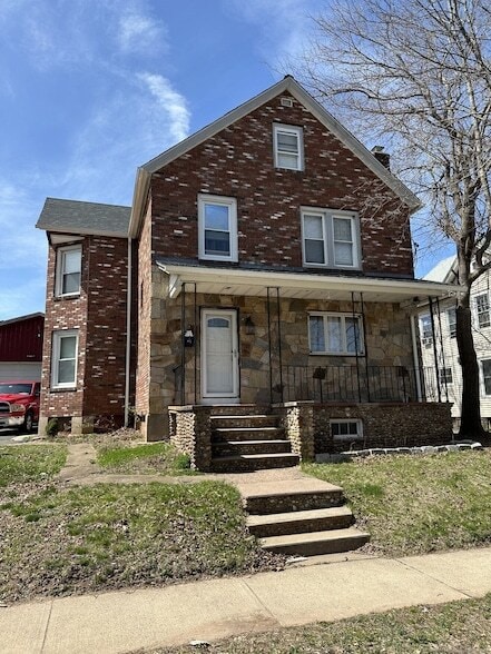 Primary Photo - 199 Prospect St