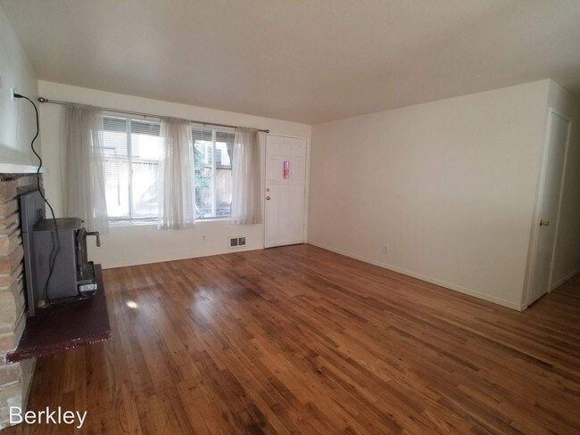 Building Photo - 3 br, 2 bath House - 9006 Avondale Rd NE