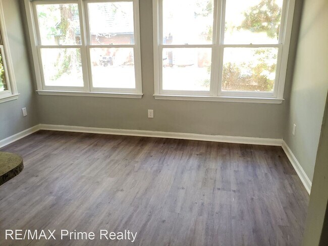 Building Photo - 2 br, 2 bath House - 6137-D Trestlewood Drive