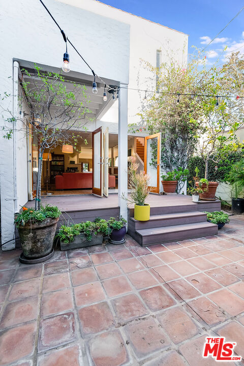 Building Photo - 2826 2nd St