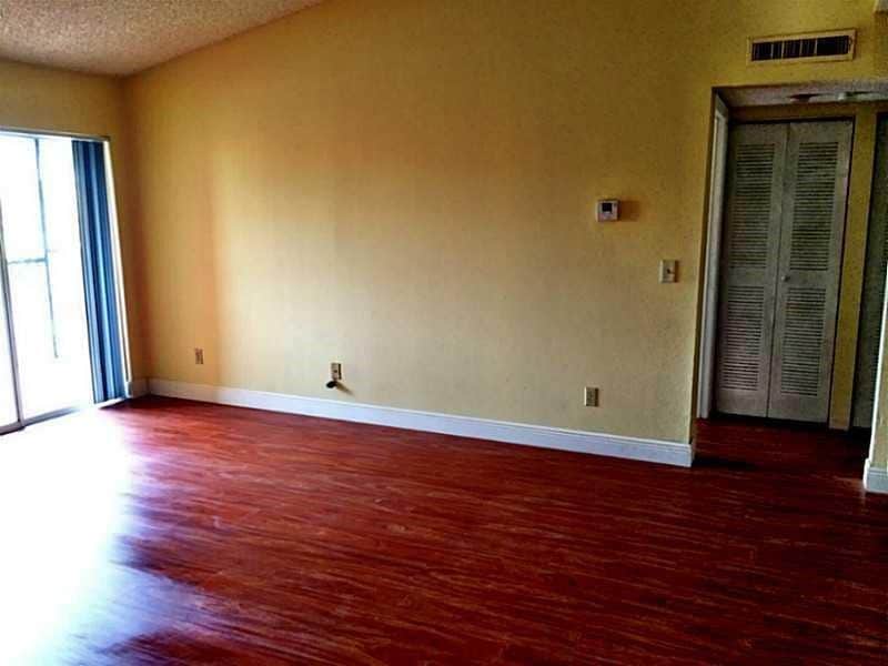 Building Photo - 321 SW 84th Ave