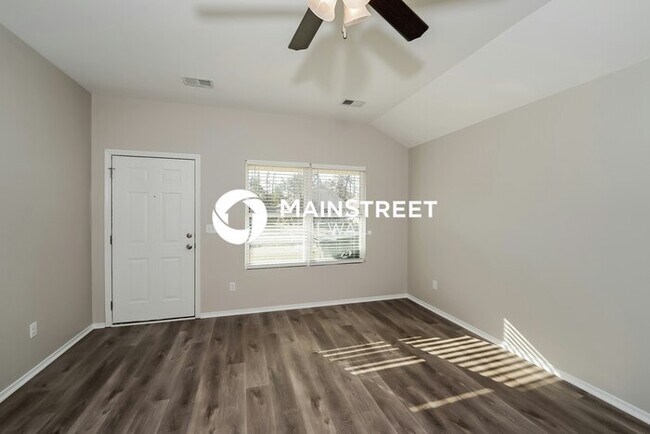 Building Photo - 545 Fox Run Cir