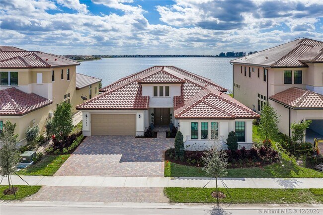 Foto del edificio - 12430 Parkland Bay Trl