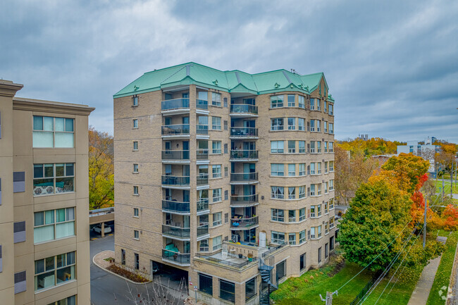 Building Photo - Parkview Terrace