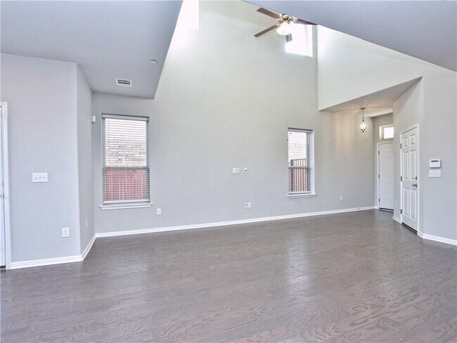 Building Photo - 3240 E Whitestone Blvd