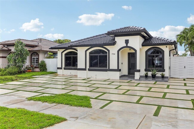 Building Photo - 7754 NW 201st Terrace