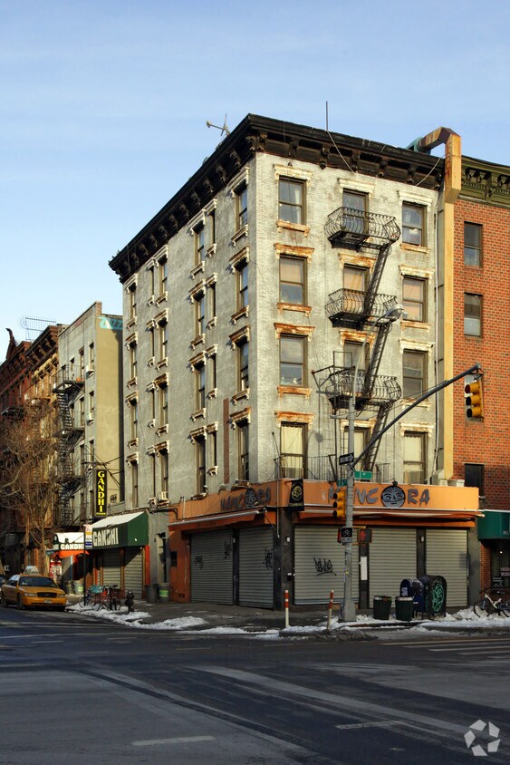 Foto del edificio - 345 E 6th St