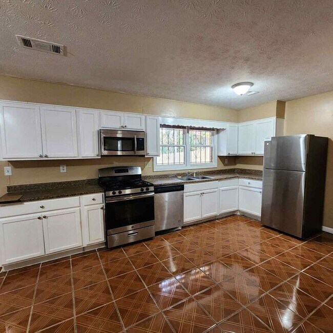 Foto del edificio - 2595 Golfview Terrace SE