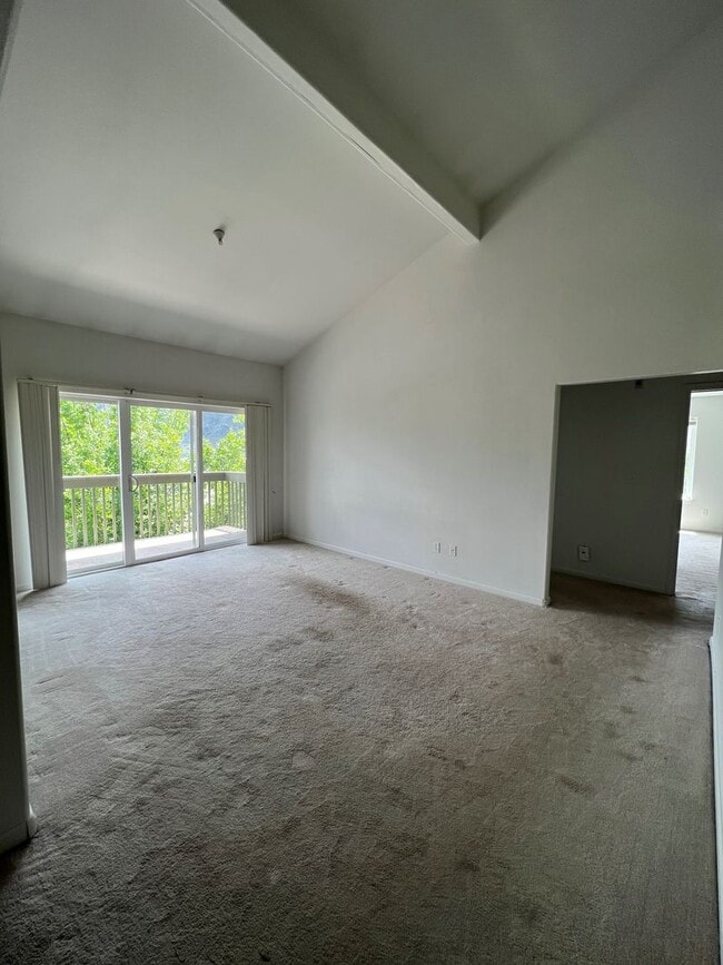 Building Photo - 2 Bedroom 2 Bath Condo in New Castle